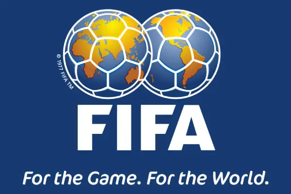 德国vs库拉索VAR官员做疑似白人至上手势，FIFA或将介入调查